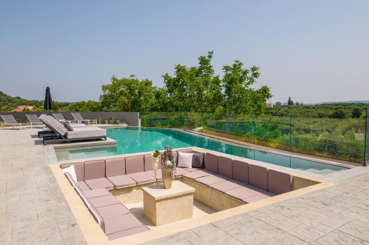 Villa Moonstone Mouzákion Exteriör bild