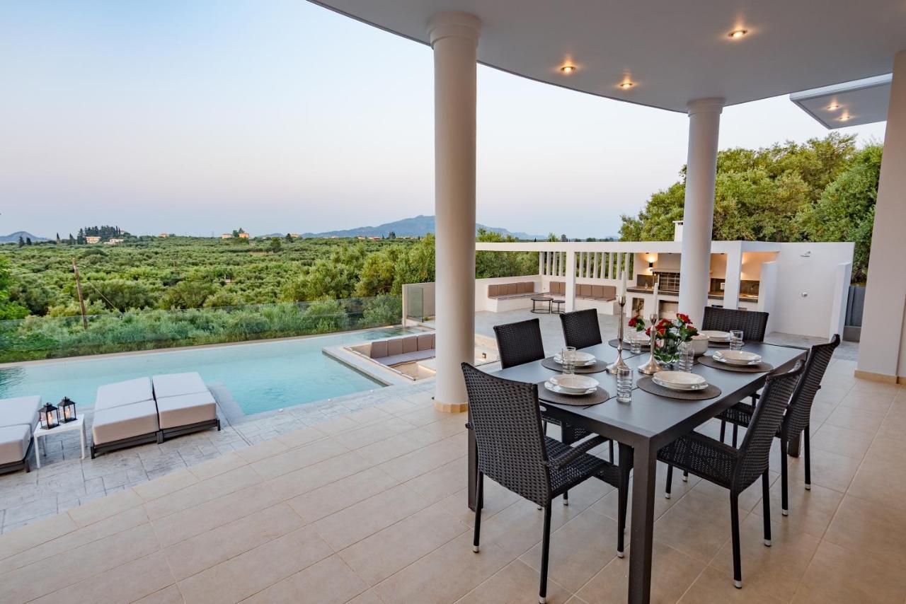 Villa Moonstone Mouzákion Exteriör bild