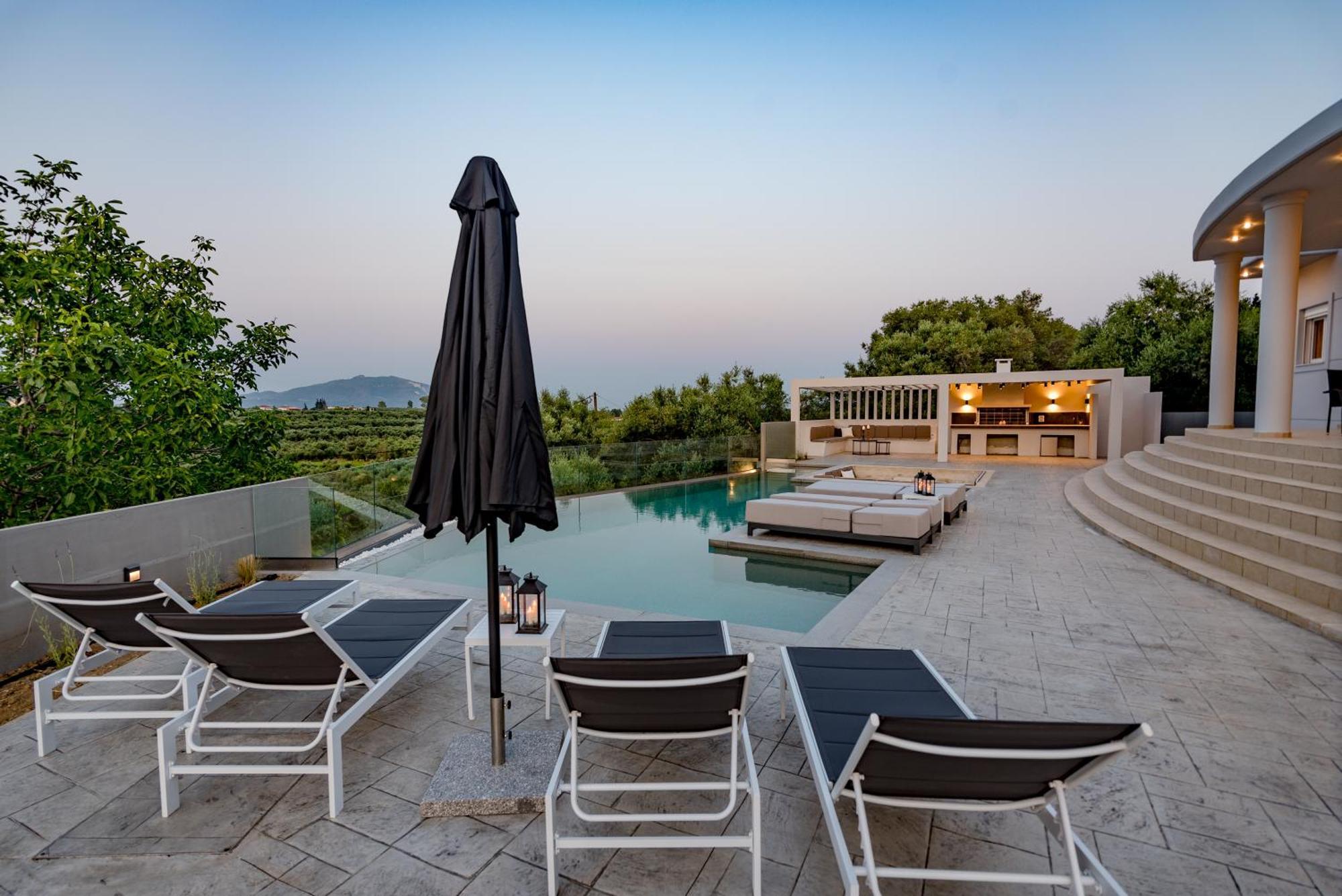 Villa Moonstone Mouzákion Exteriör bild