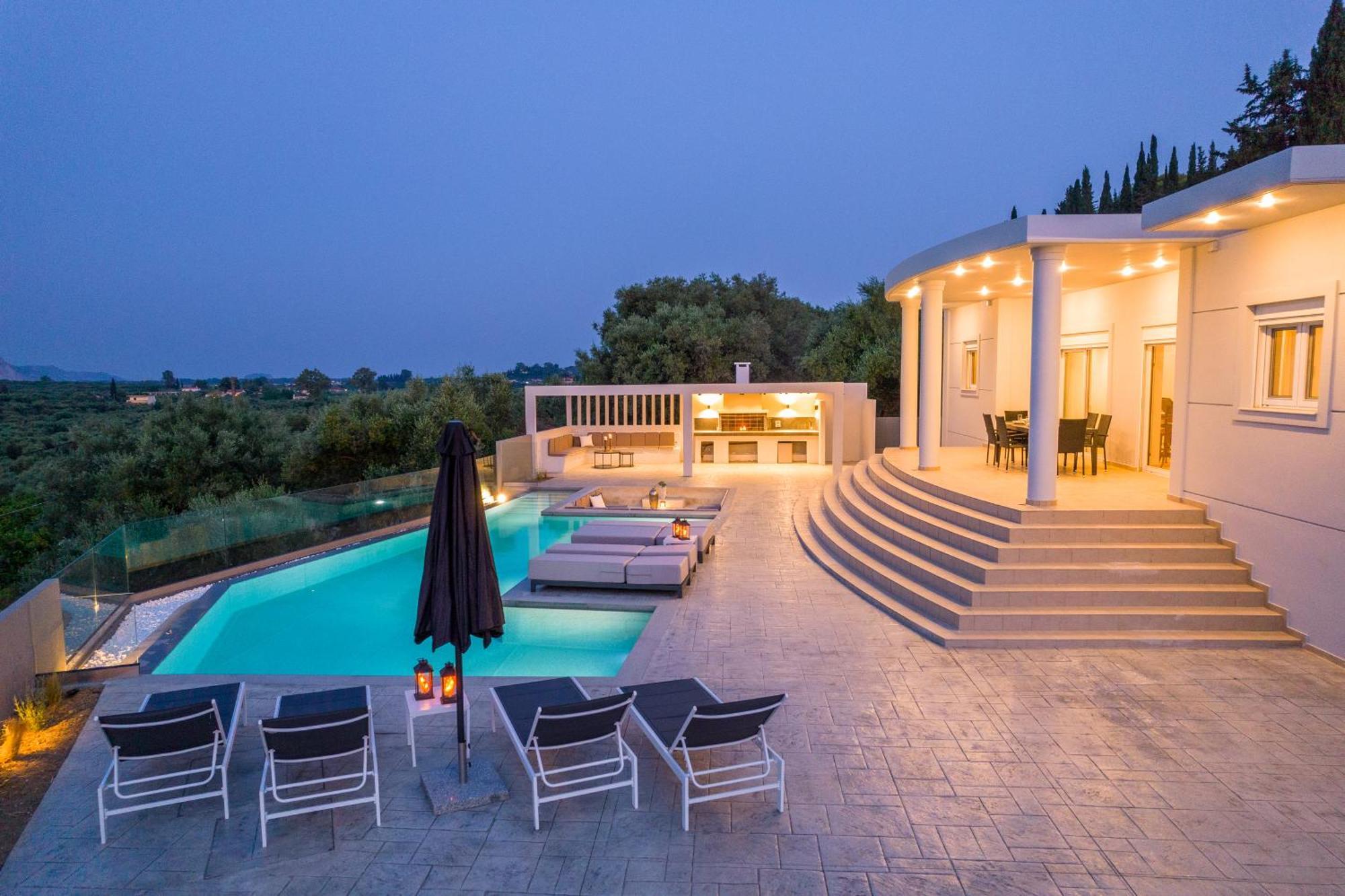 Villa Moonstone Mouzákion Exteriör bild